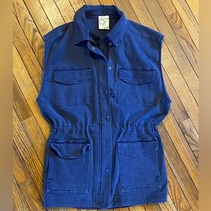 American Eagle women’s Navy Blue Offline military style vest size XL